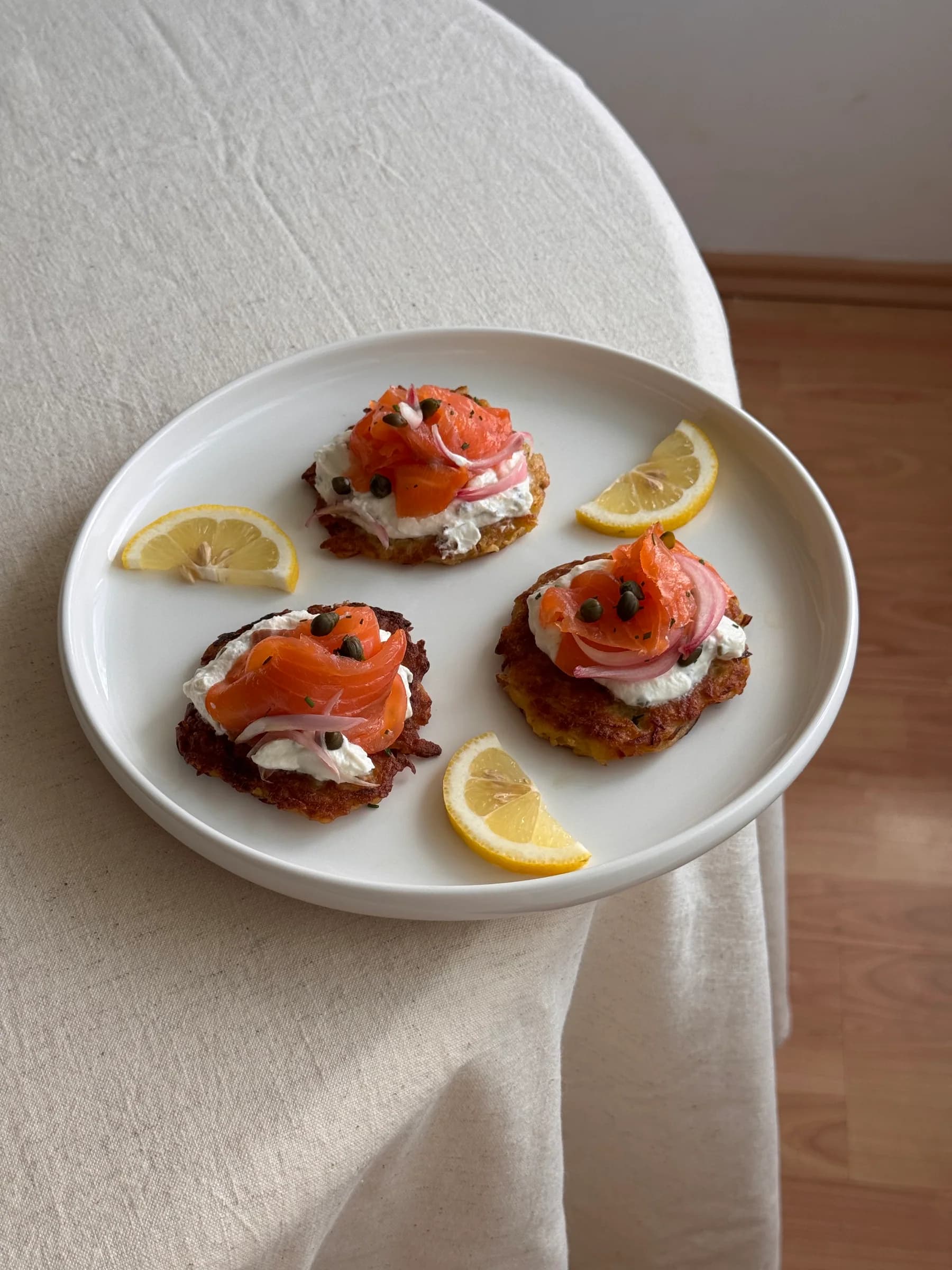 Smoked salmon tartines with pickled onion and capers